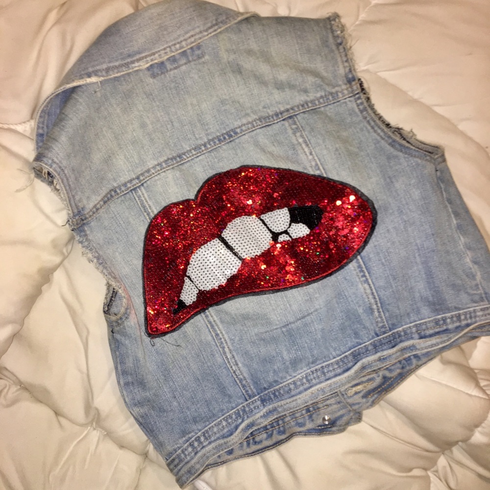 Trendy Sequin Lips Denim Cropped Vest Sz S